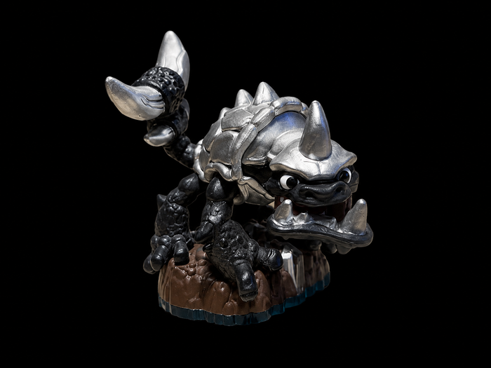 Dark Slobber Tooth