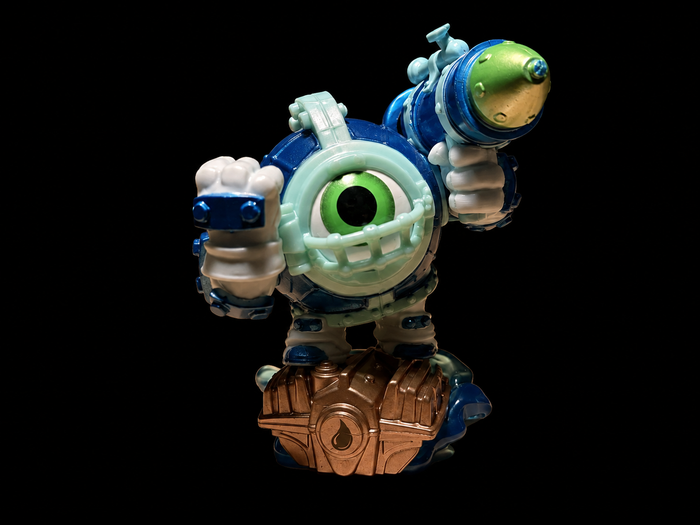 Dive-Clops