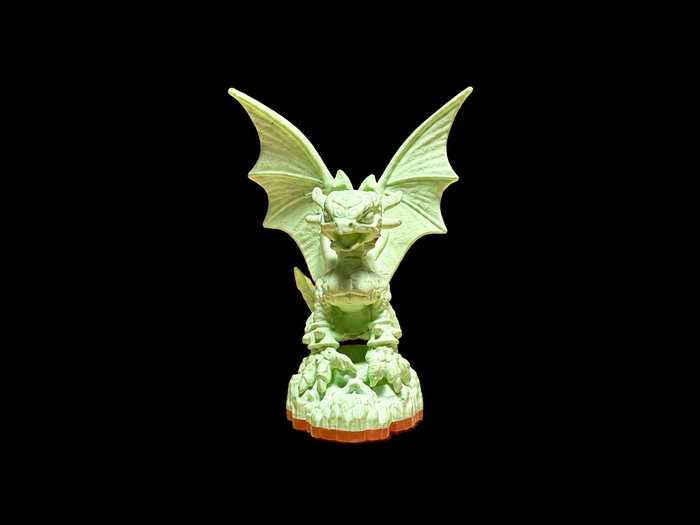Glow-in-the-Dark Cynder