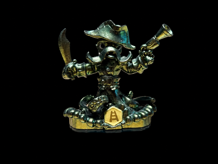 Gold Wash Buckler