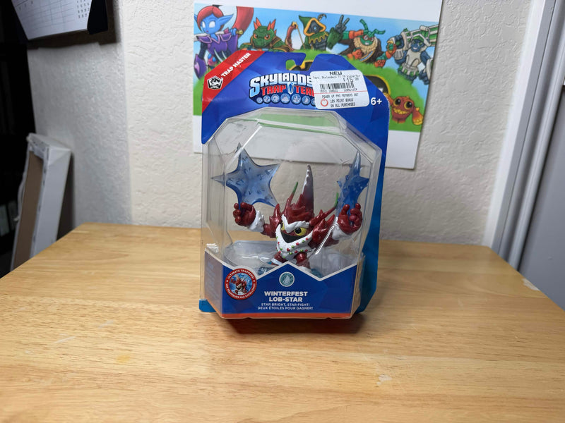 Winterfest Lob-Star {New in Box}